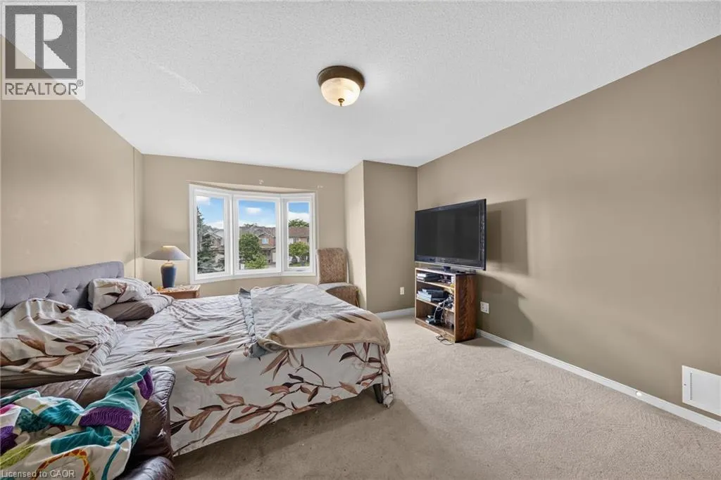 800 PARAMOUNT Drive Unit# 77 #77