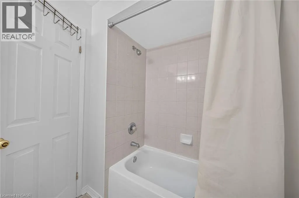 800 PARAMOUNT Drive Unit# 77 #77