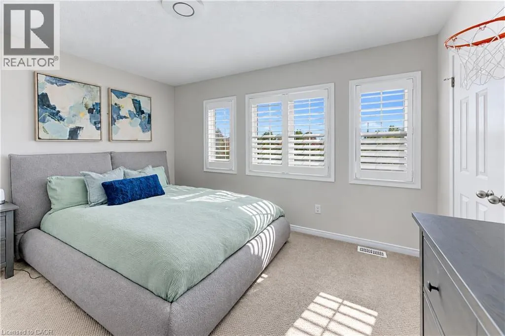 541 BRITTANIA Crescent