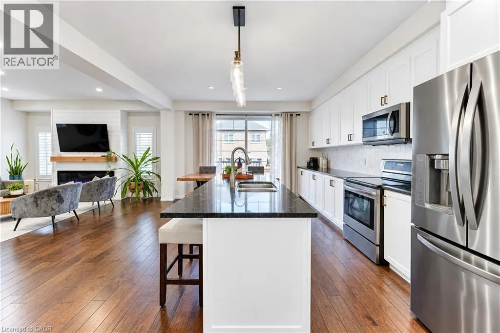 541 BRITTANIA Crescent