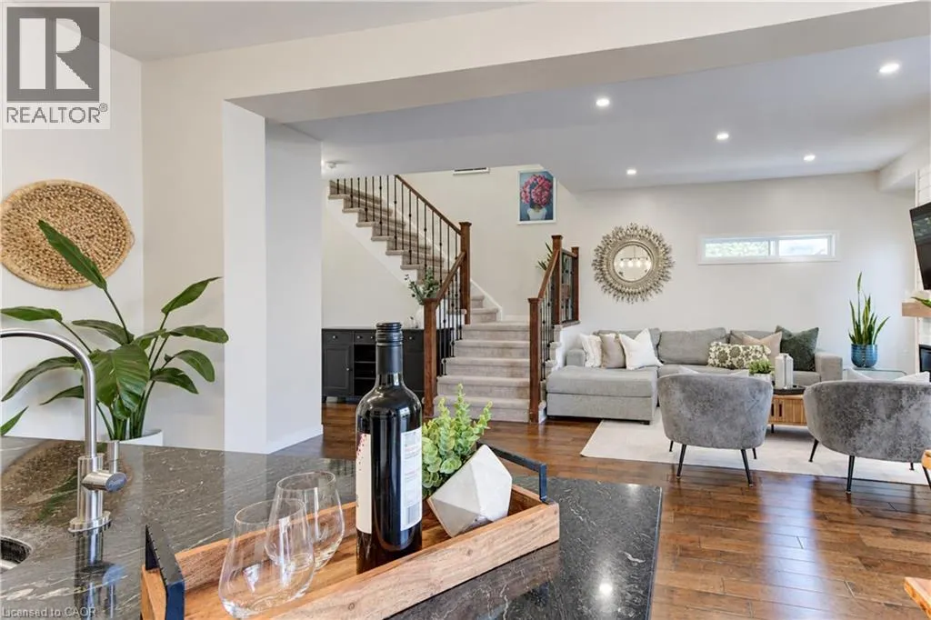 541 BRITTANIA Crescent