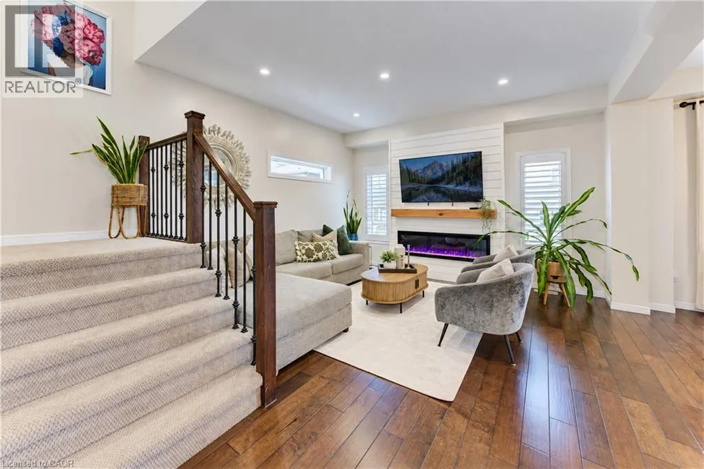 541 BRITTANIA Crescent