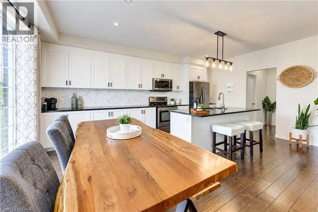 541 BRITTANIA Crescent