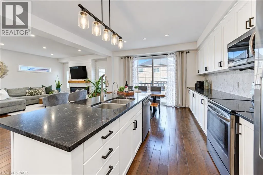 541 BRITTANIA Crescent