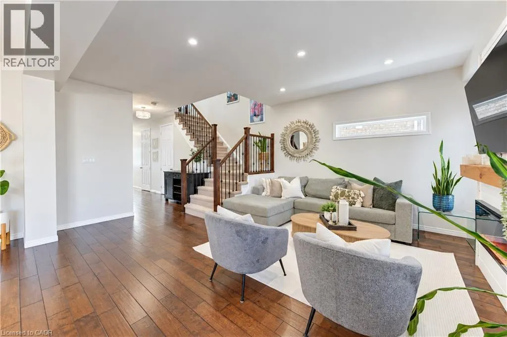541 BRITTANIA Crescent