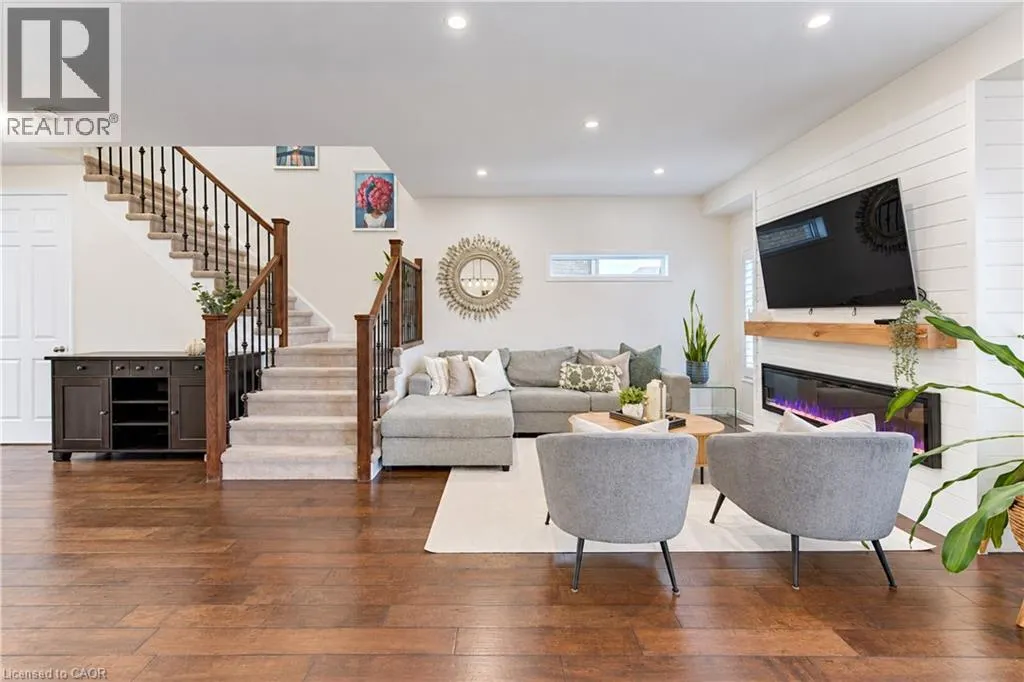 541 BRITTANIA Crescent