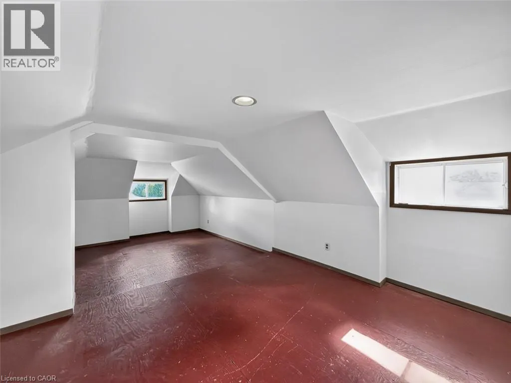 2644 COCKSHUTT Road