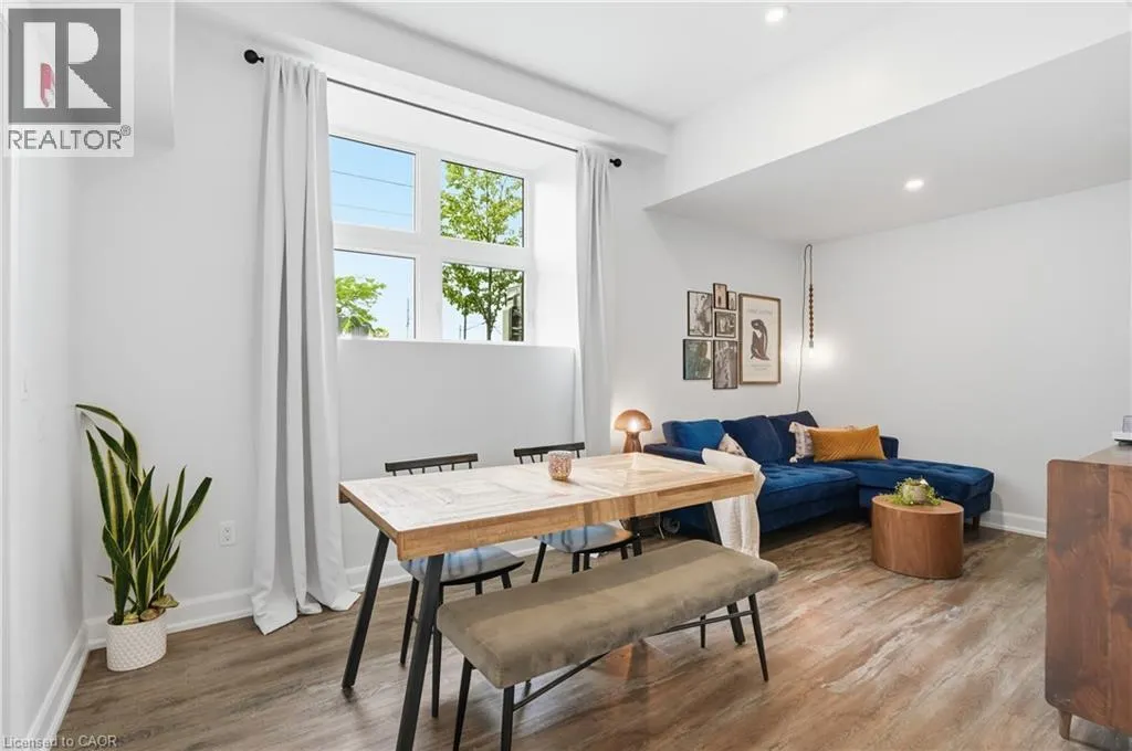 405 MERRITT Street Unit# 8 #8
