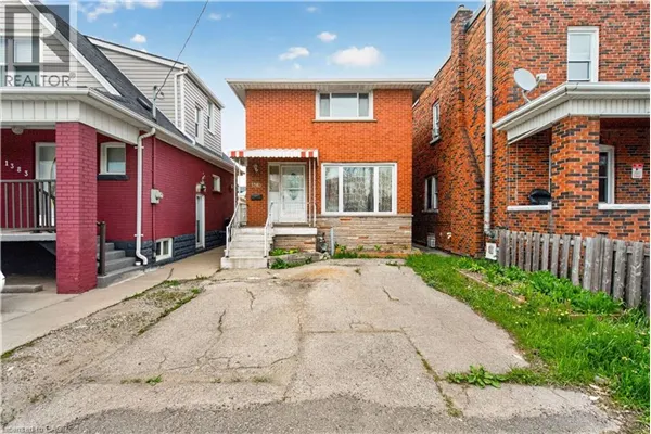 1385 BARTON Street E
