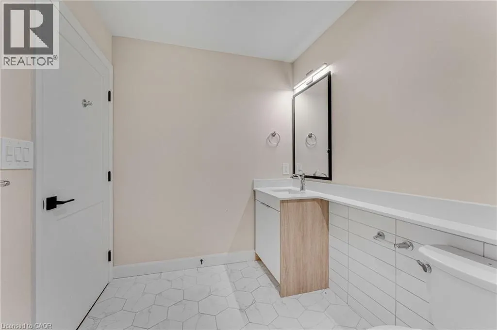 34 NORMAN Street Unit# 213 #213