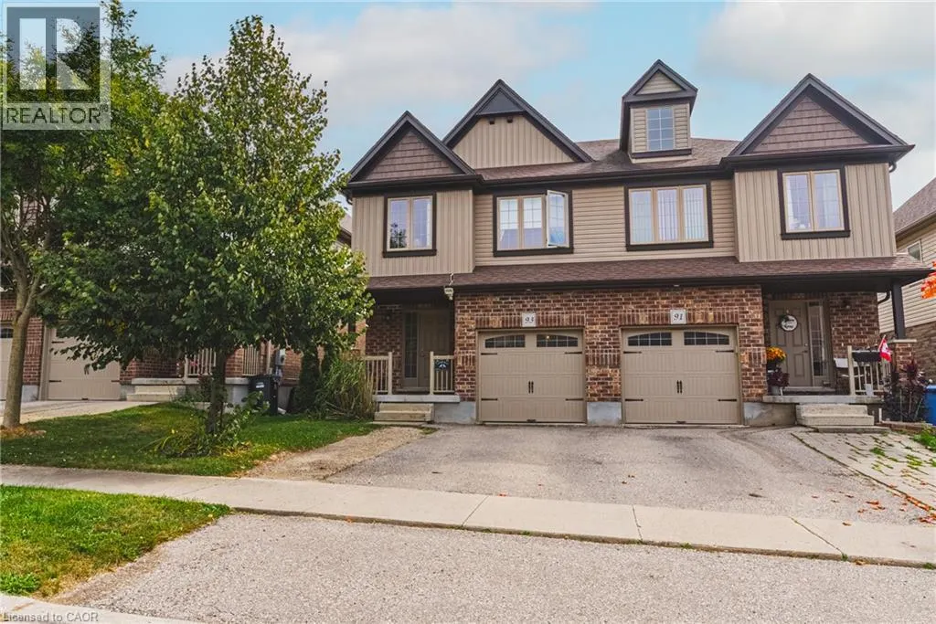 93 COULING Crescent