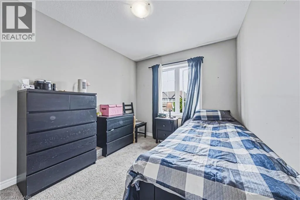 93 COULING Crescent