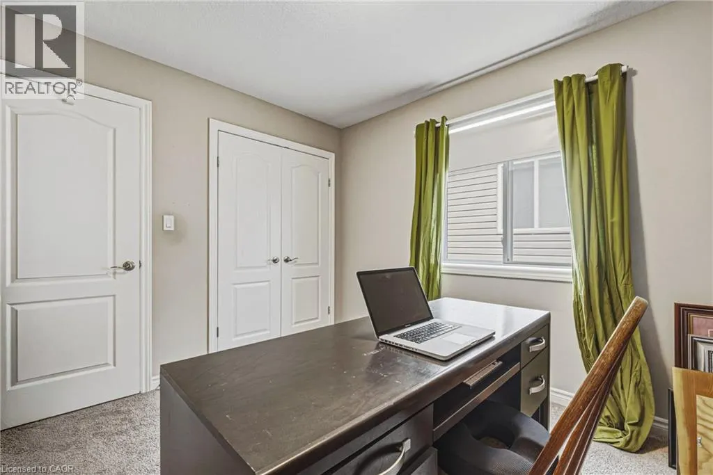 93 COULING Crescent