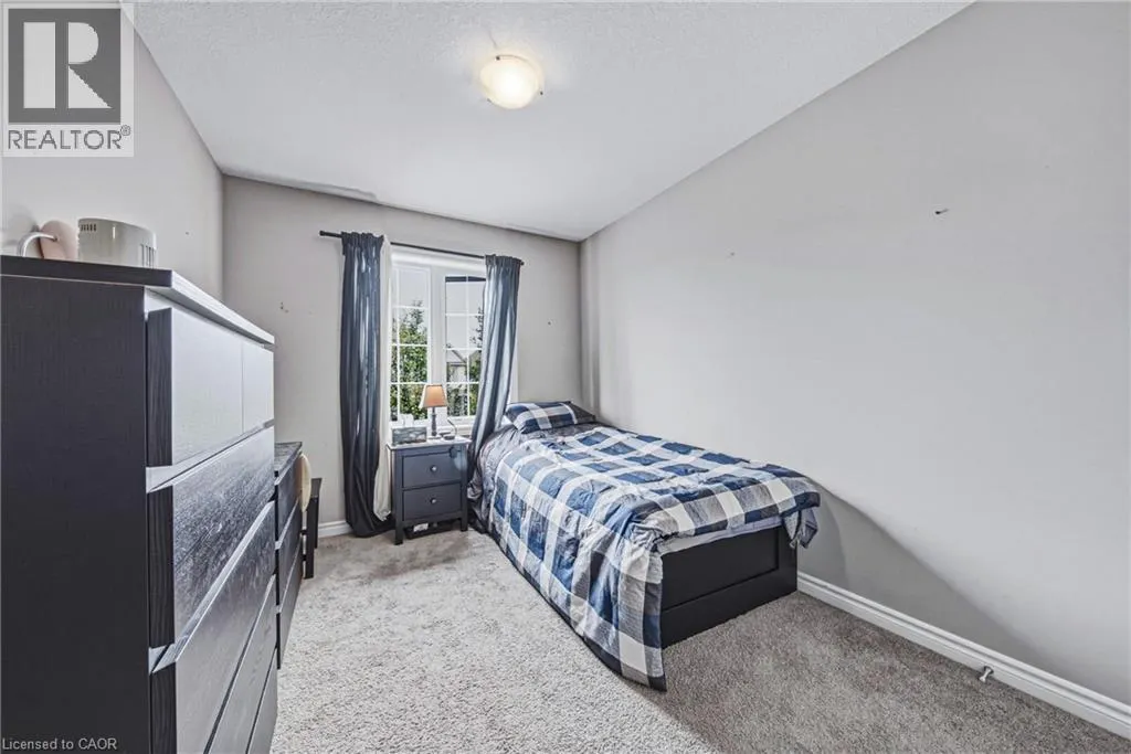 93 COULING Crescent