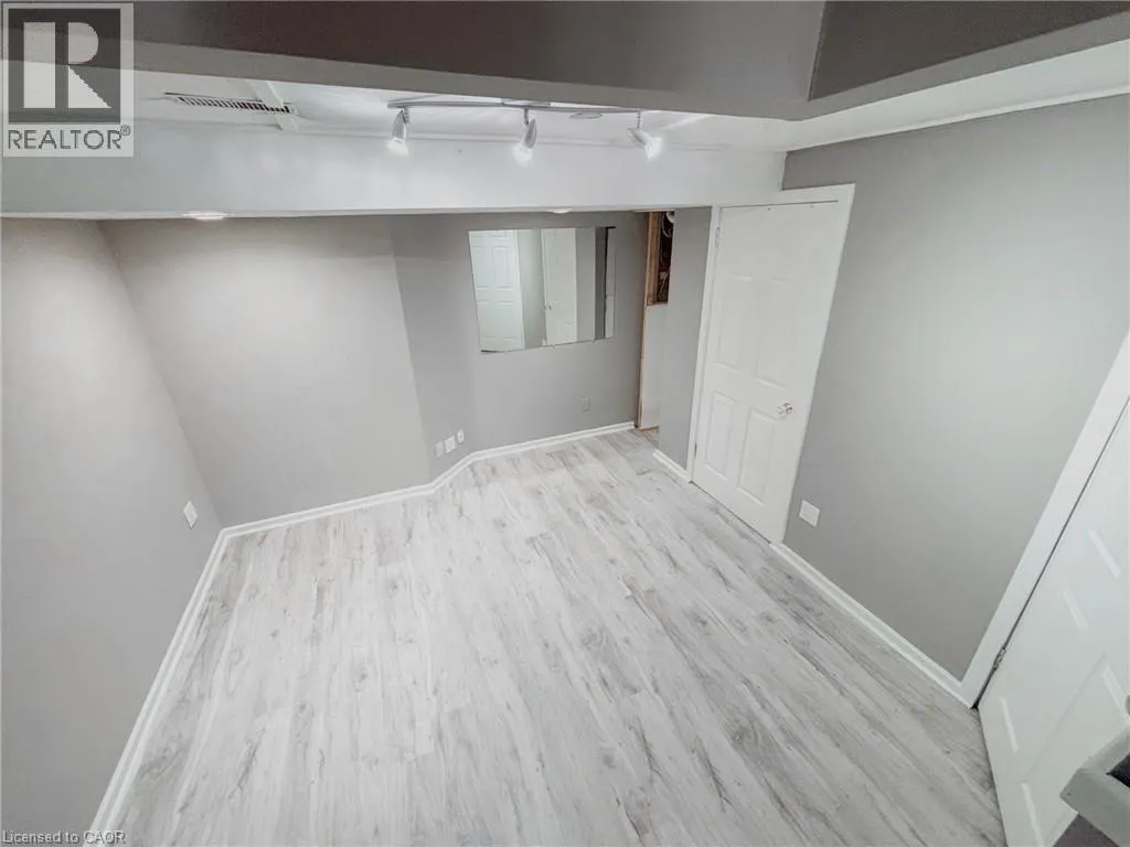 222 HARVARD Place Unit# G #G