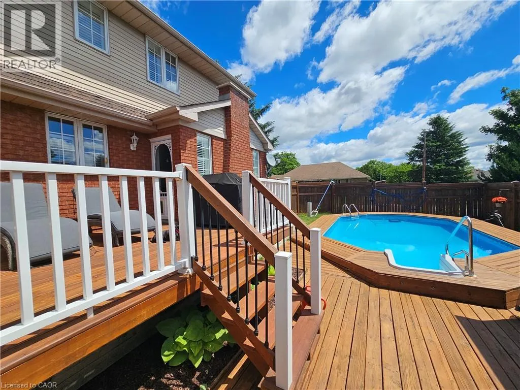 120 LYNNDALE Road