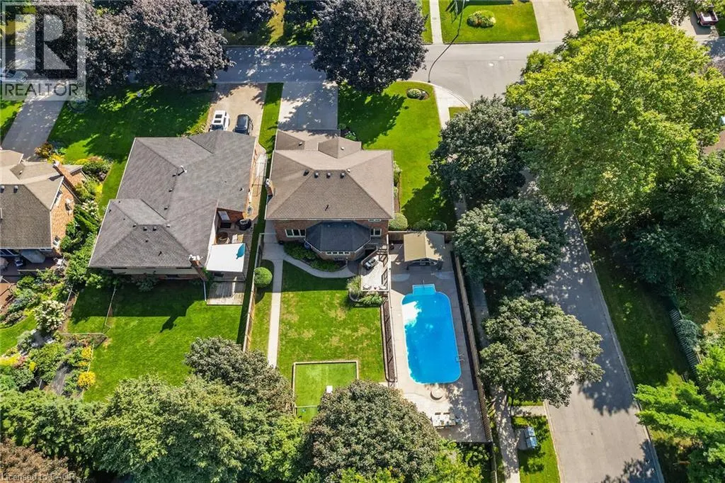 64 DRIFTWOOD Court
