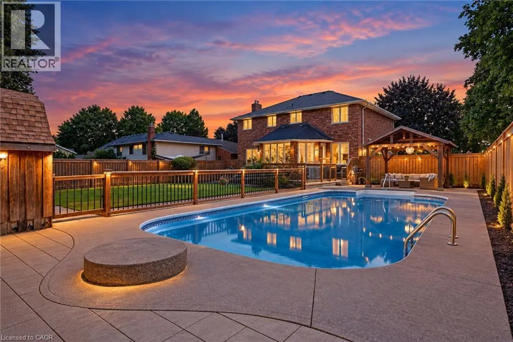 64 DRIFTWOOD Court