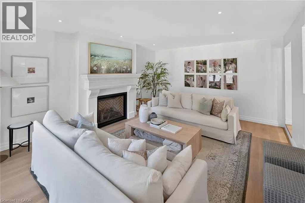 64 DRIFTWOOD Court
