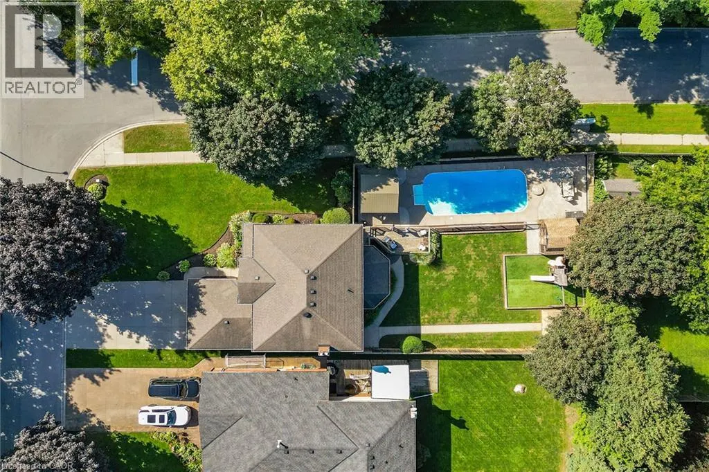 64 DRIFTWOOD Court