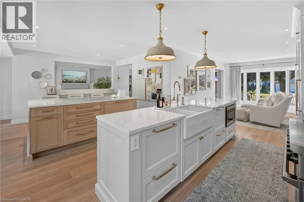 64 DRIFTWOOD Court