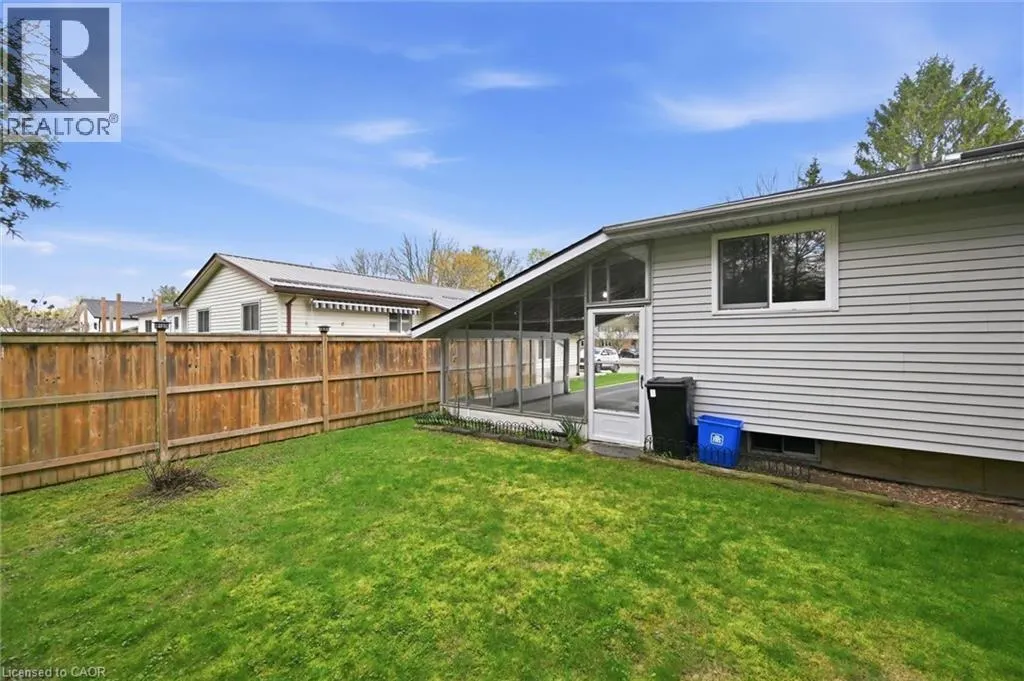 17 RICHARDSON Drive