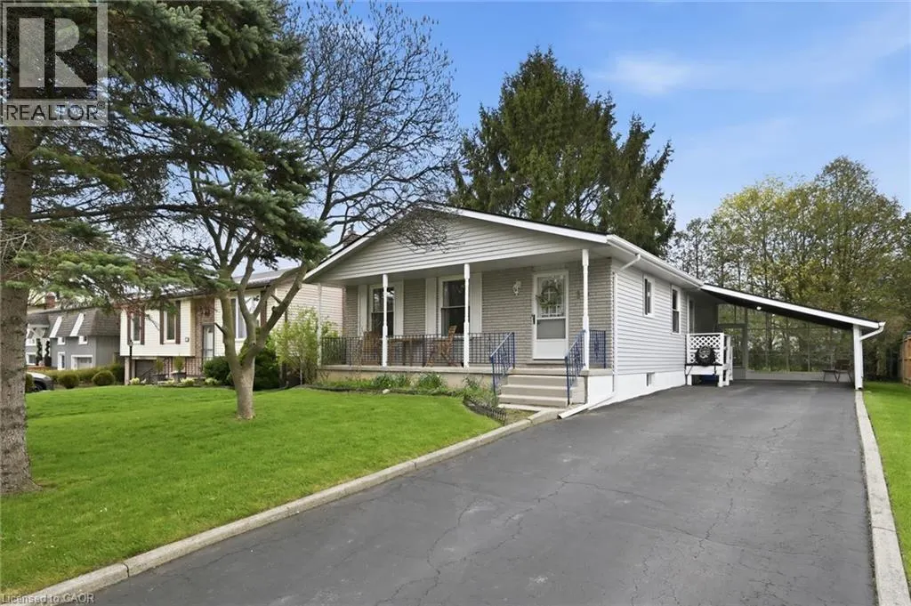 17 RICHARDSON Drive