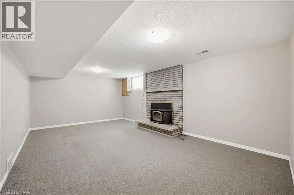 17 RICHARDSON Drive