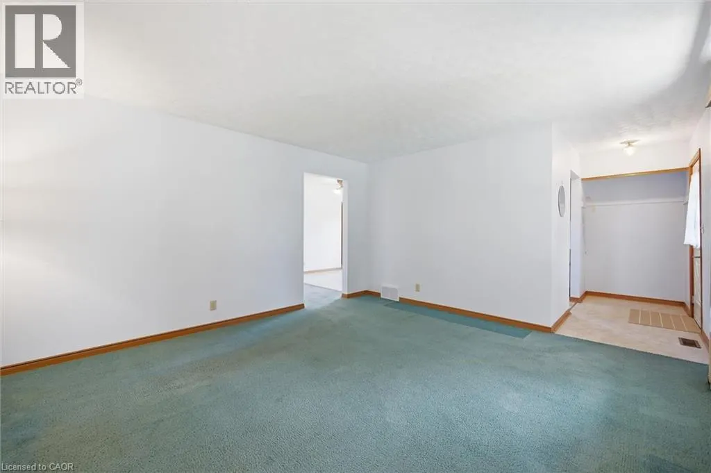 17 RICHARDSON Drive