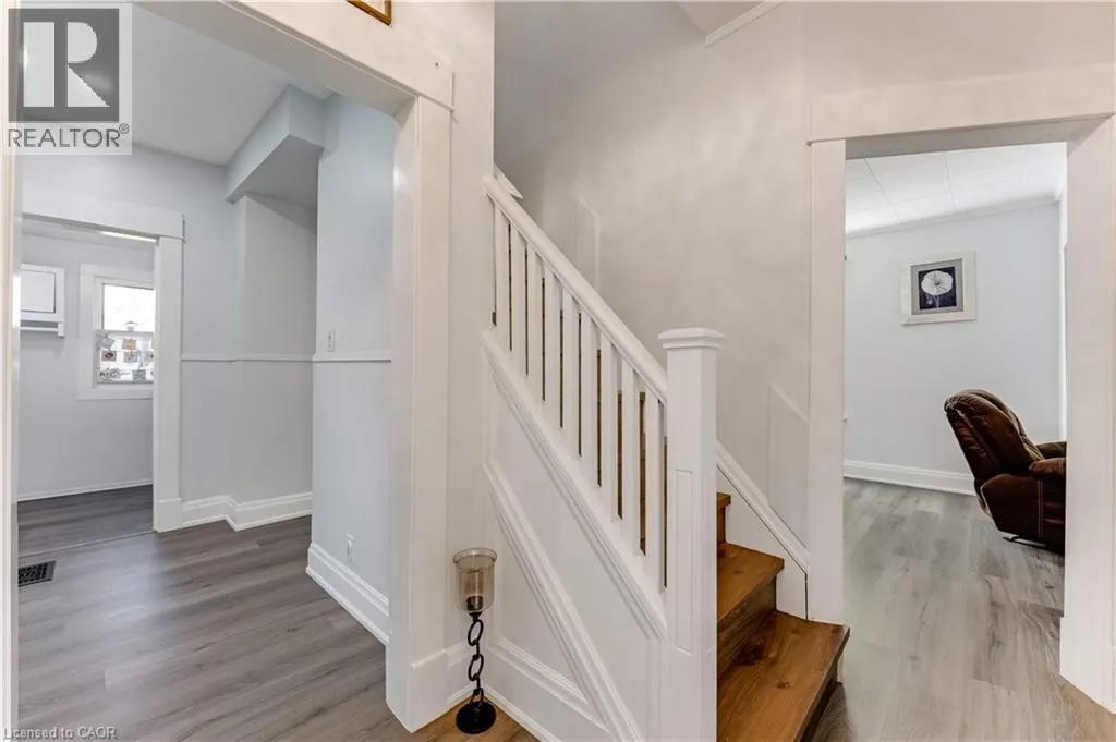 116 VICTORIA Avenue