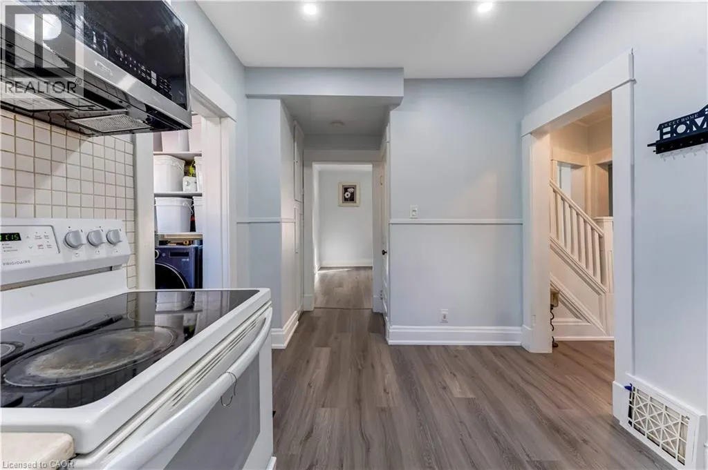 116 VICTORIA Avenue