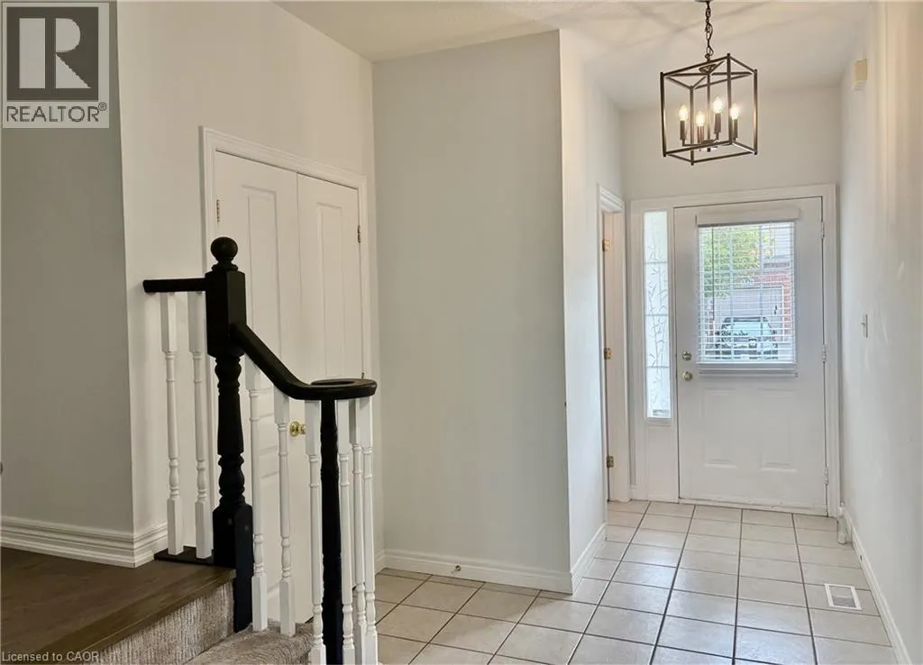 5325 APPLEGARTH Drive