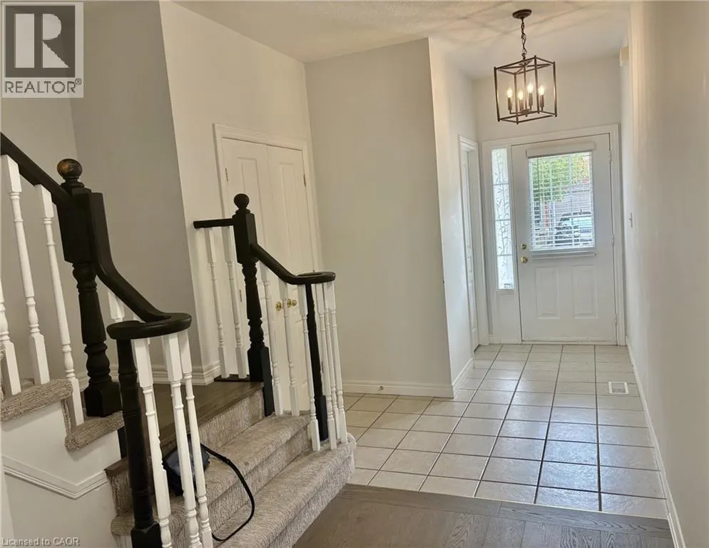 5325 APPLEGARTH Drive