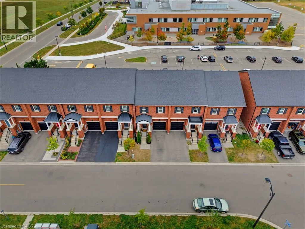 739 BANKS Crescent