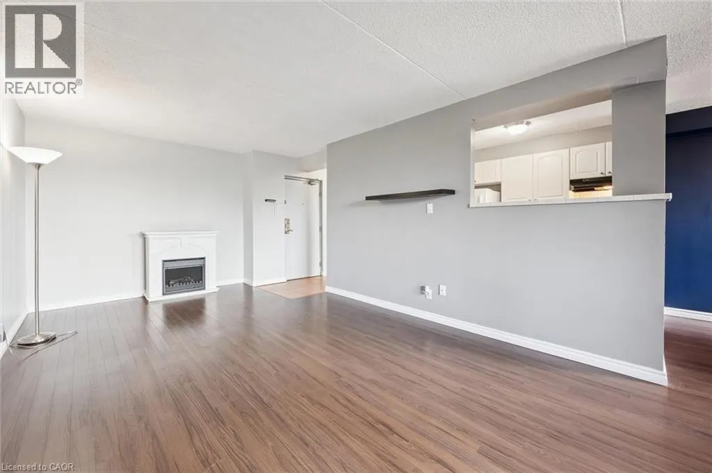 65 SILVERCREEK Parkway N Unit# 404 #404