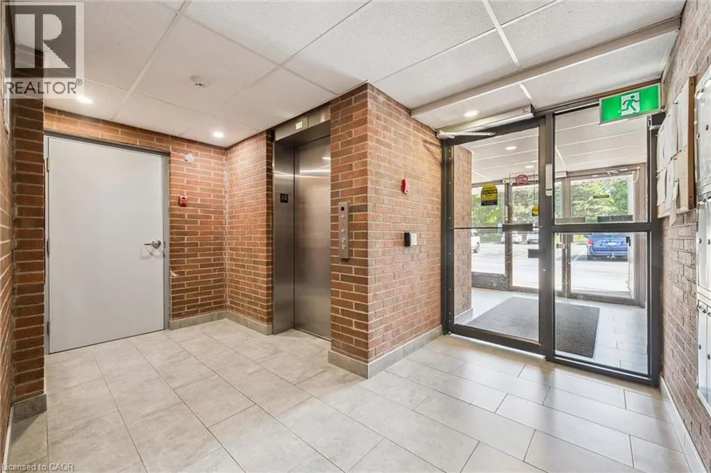 65 SILVERCREEK Parkway N Unit# 404 #404