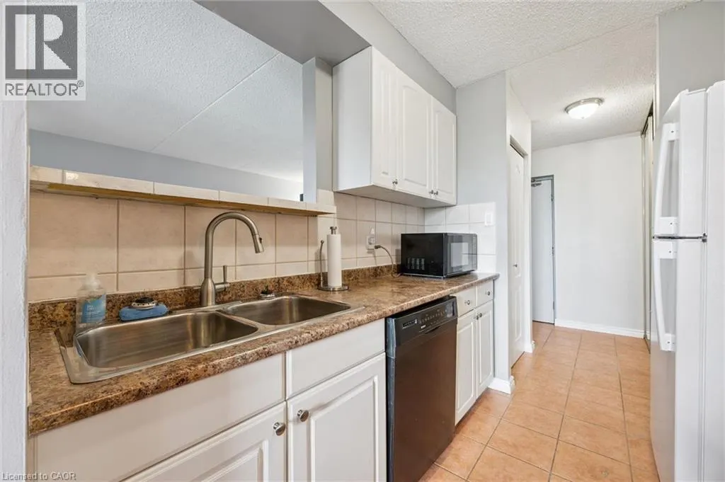 65 SILVERCREEK Parkway N Unit# 404 #404