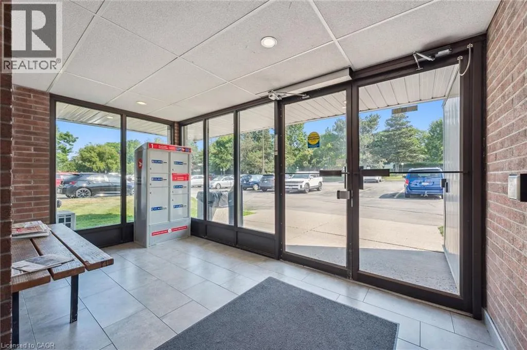 65 SILVERCREEK Parkway N Unit# 404 #404