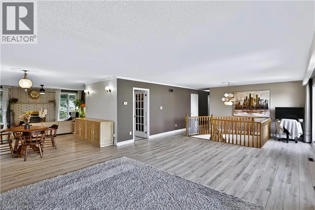 22 OAKRIDGE Drive