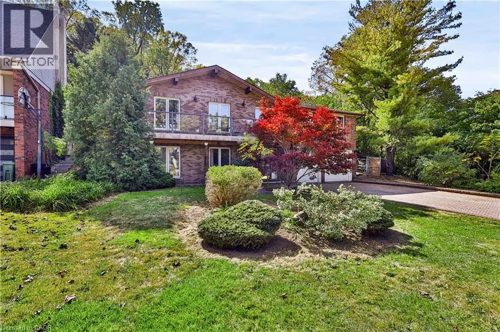 22 OAKRIDGE Drive
