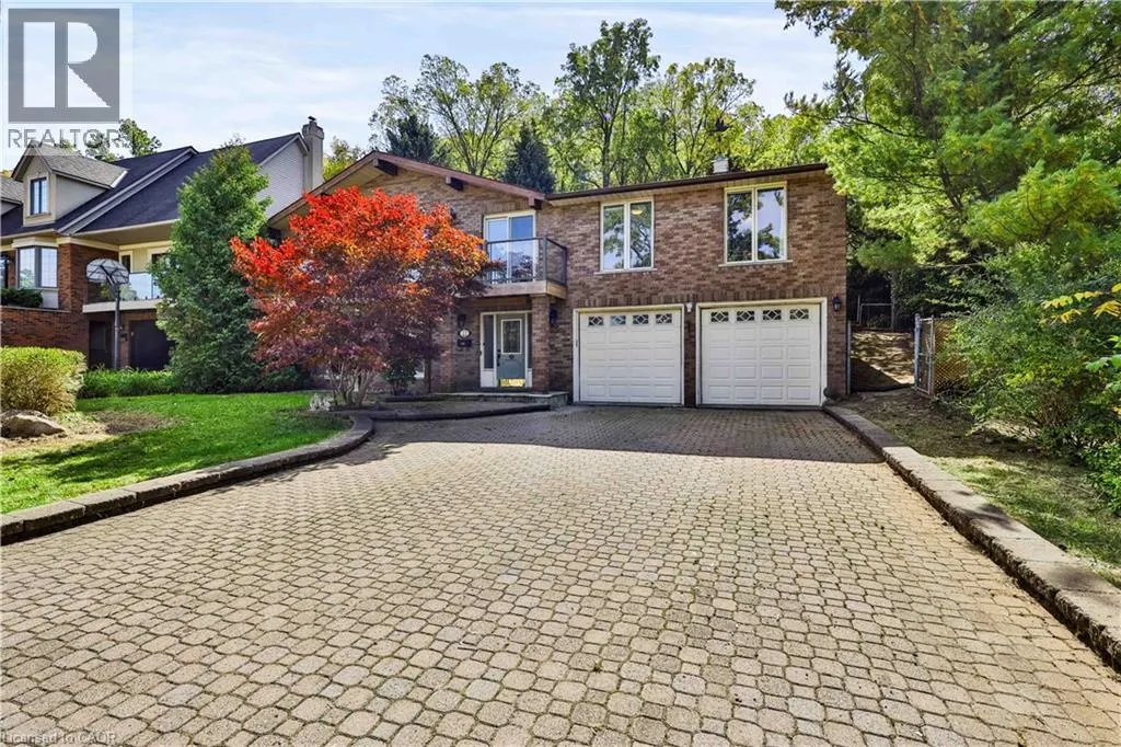22 OAKRIDGE Drive