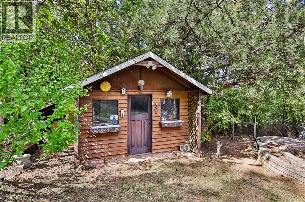 22 OAKRIDGE Drive