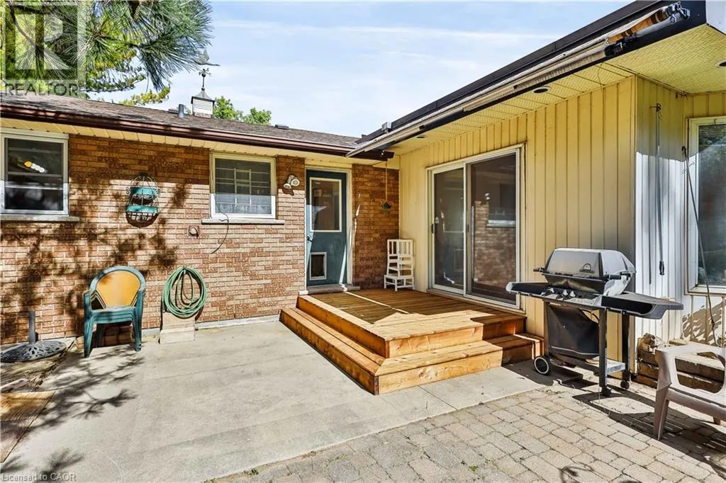 22 OAKRIDGE Drive