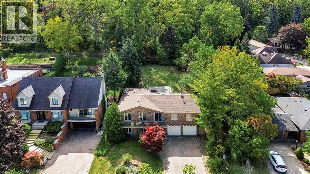 22 OAKRIDGE Drive