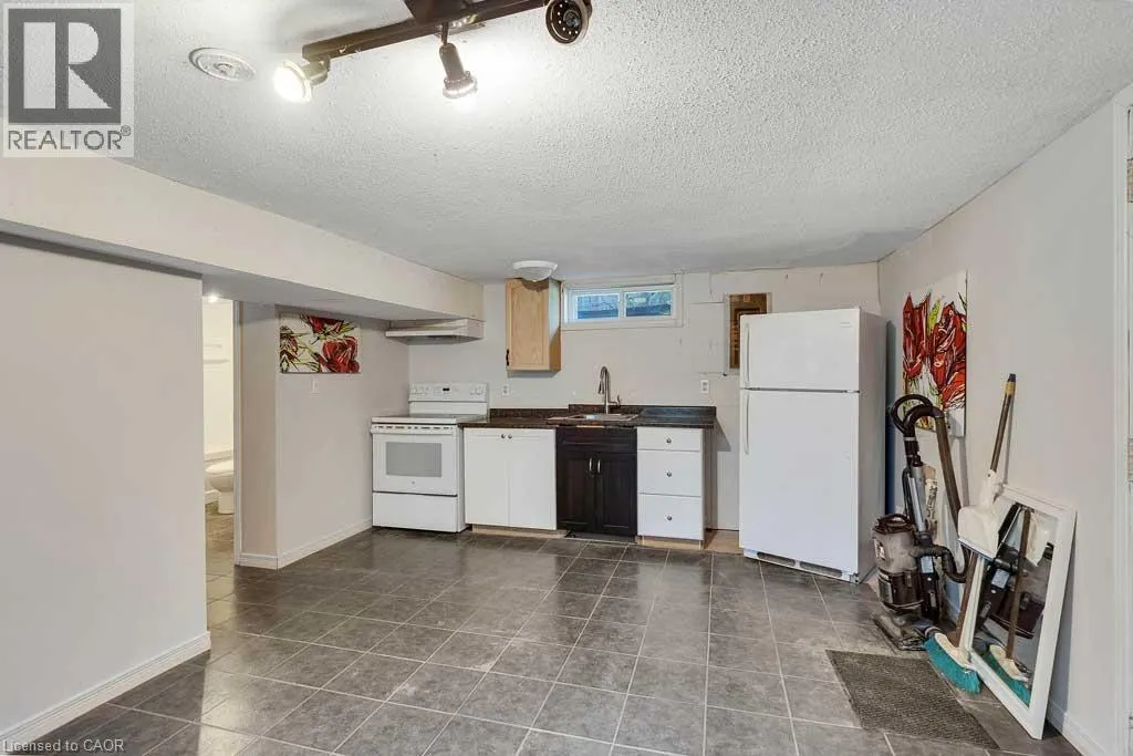 797 HAMILTON Road