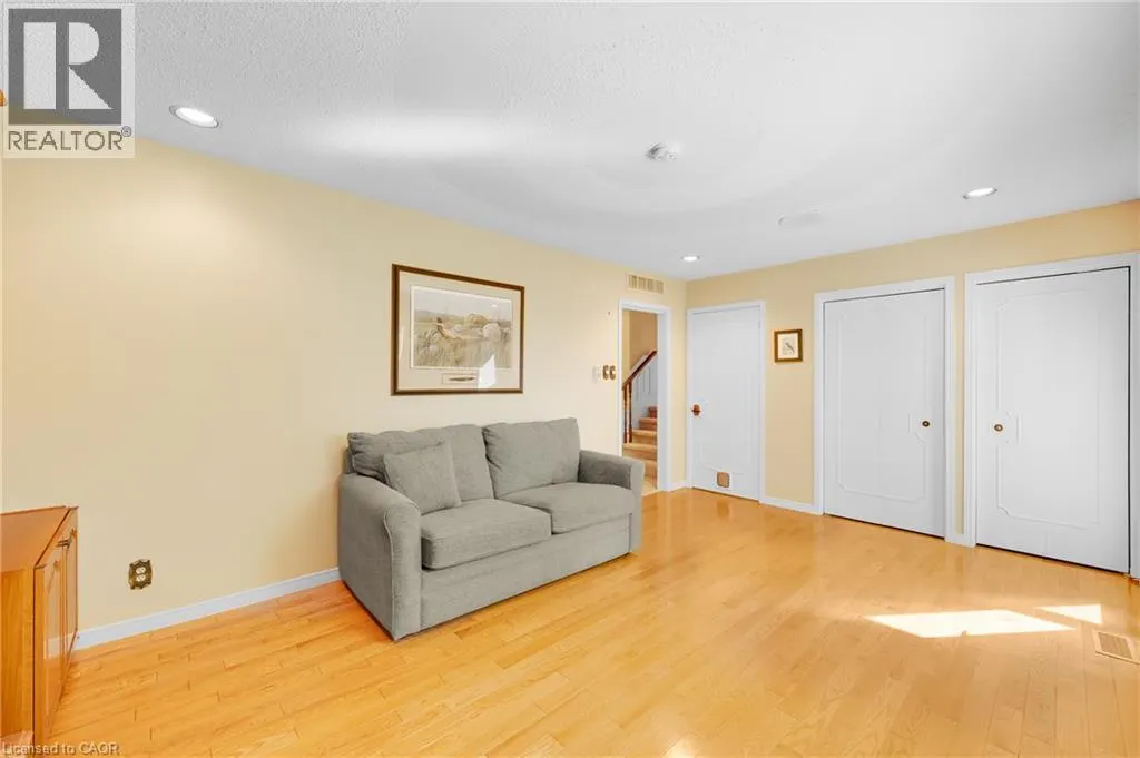 588 LOUISE Drive