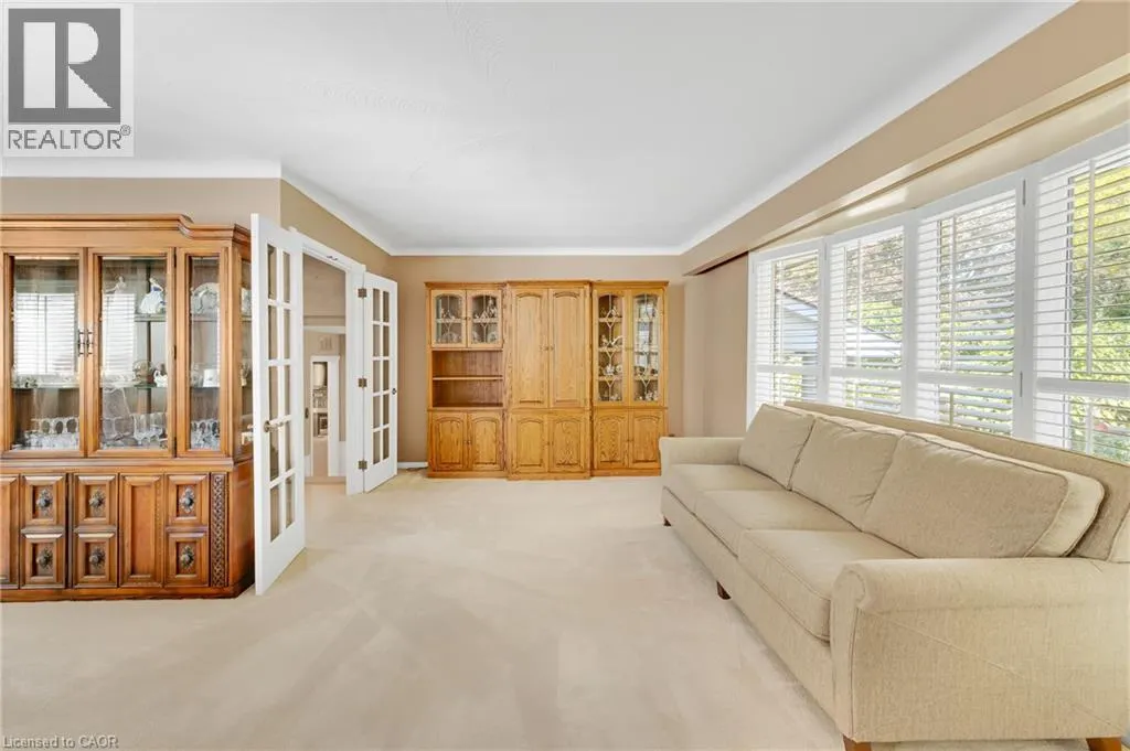 588 LOUISE Drive