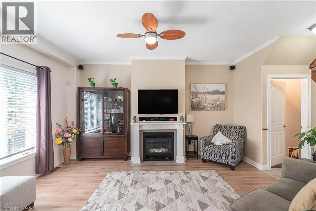 102 WILLOW Lane