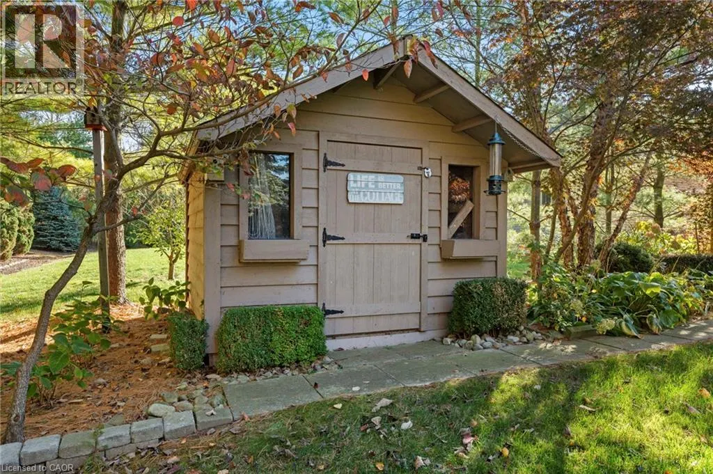 64 NEWPORT Lane