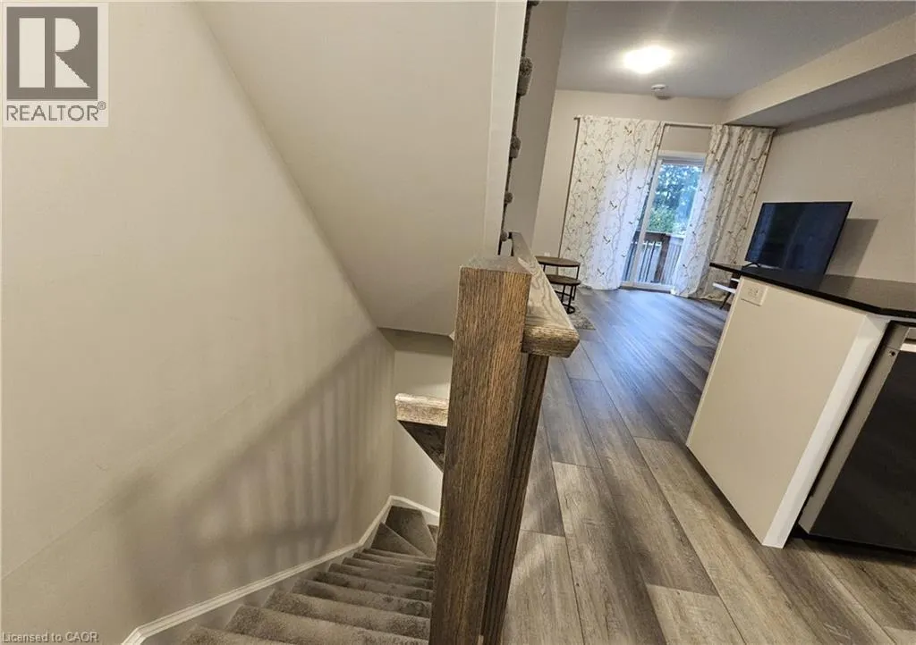 720 GREY Street Unit# 4 #4